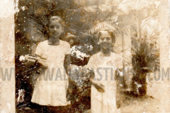 Dolly's daughters Pushpa and Kumudini - Bastiansz ancestral home, Piyadigama, Gintota.